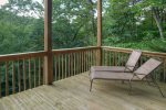 Loungers on lower level deck 